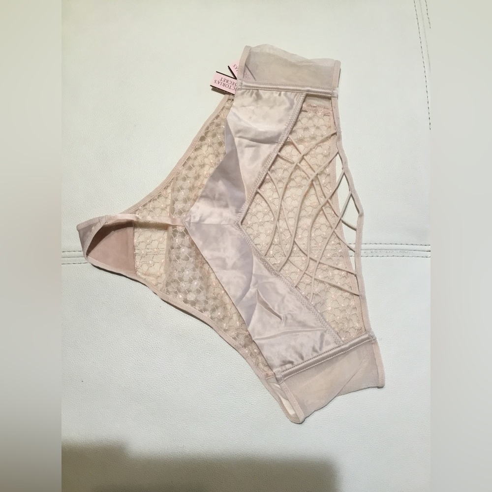 Victoria’s Secret thong size m